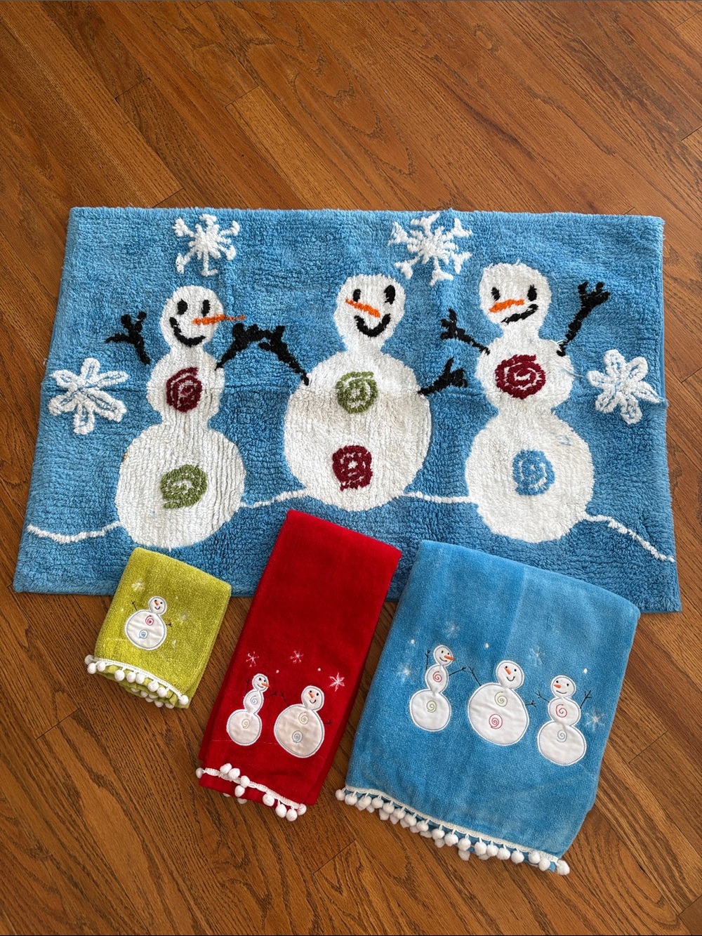 Holiday Snowman Bath Rug and Towel Set - Blue, Red, Green